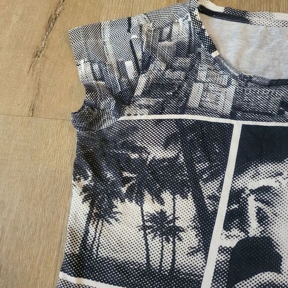 Guess y2k Black & White Graphic Vintage Crop Top - Picture 3 of 7